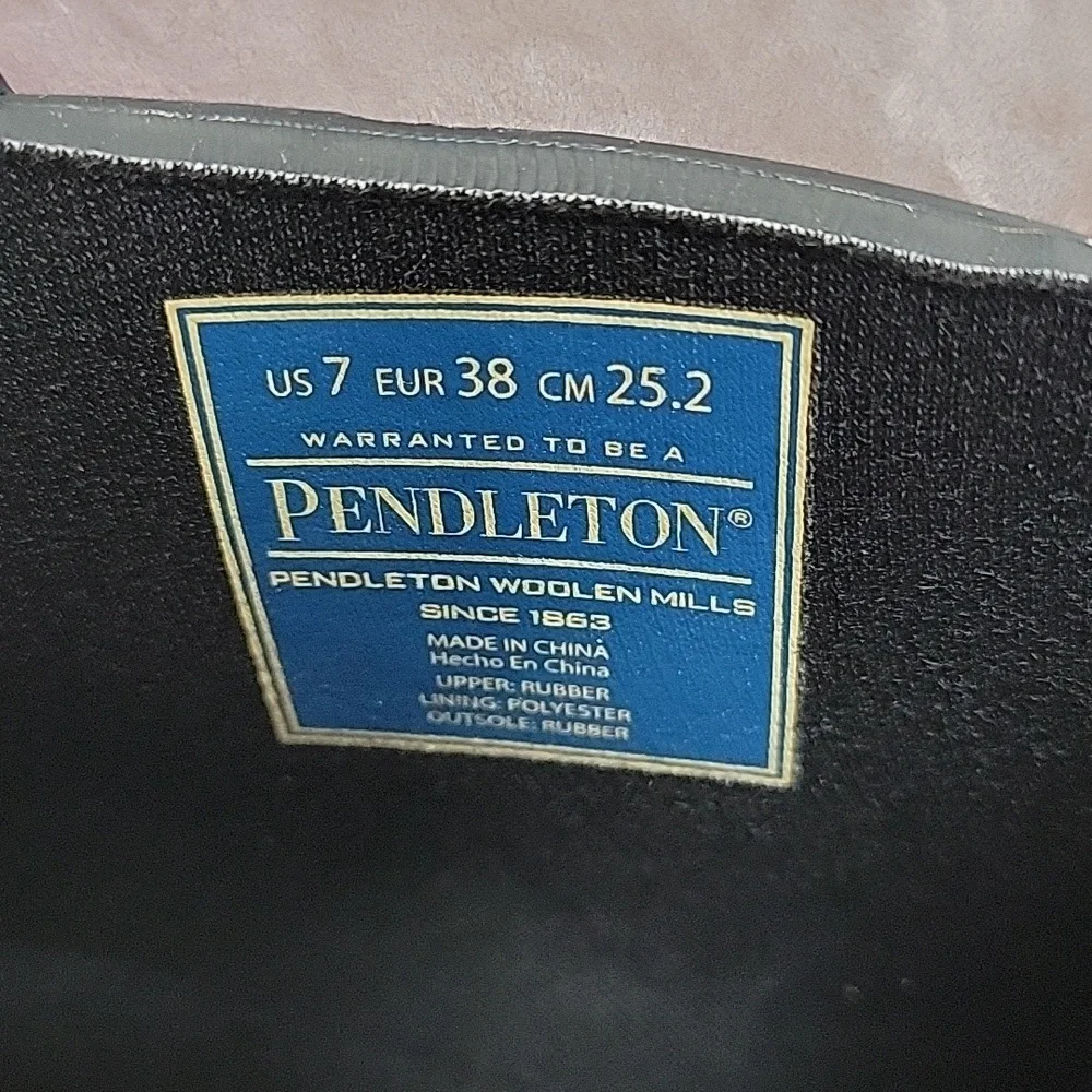 NWT- Pendleton ‘Carico Lake’ Waterproof Chelsea Rain Boot